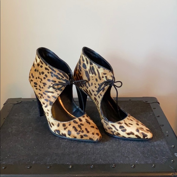 Kenneth Cole Reaction Calf Hair Heels - Picture 2 of 4